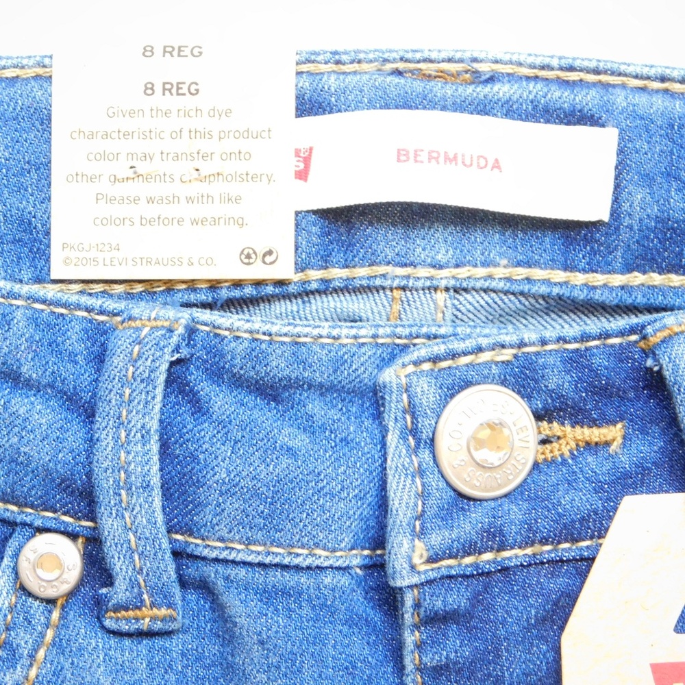Levi's Girls Distressed Denim Bermuda Jean Shorts Cuffed 8 10 12 NWT - Picture 3 of 7